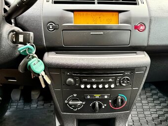 Citroen C4, 1,4i 16v 65kW, 119tkm, ČR 3/2007, 1.majitel - 7