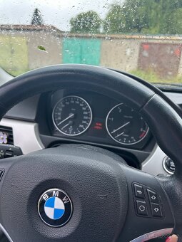 BMW 320d Touring - 7