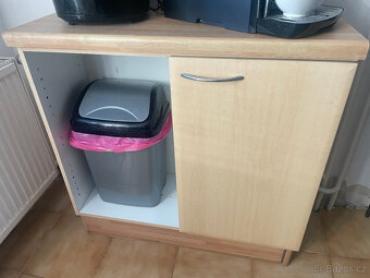 Prodám starou kuchynskou linku Koryna - 7