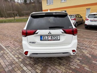 MITSUBISHI OUTLANDER 2.4 PHEV 165kW 4x4-2020-76.749KM- - 7