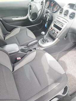 PEUGEOT 308 SW 1.6i 2011 - 7