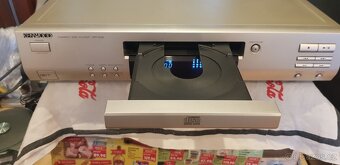 Kenwood - 7