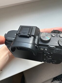SONY alpha a7 ii - 7