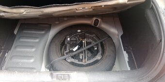 PEUGEOT 407 2.0 - 7