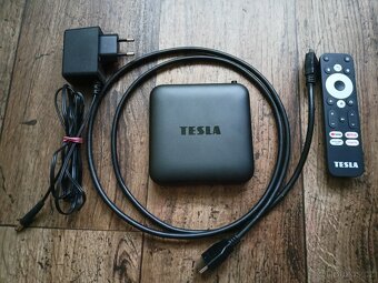 Multimediální přehrávač TESLA s Android TV - 7