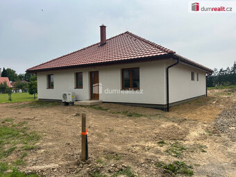Prodej novostavby rodinného domu ve fázi hrubé stavby v obci - 7