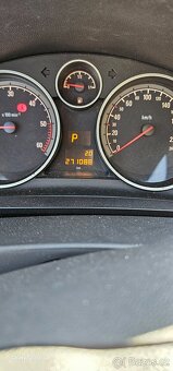 Opel zafira b 1.9 cdti 88kw automatik 7mistne - 7