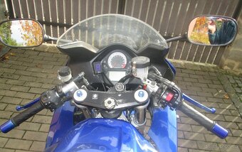 Suzuki SV 1000 S r. 2003 - 7