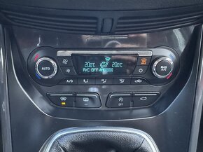 Ford Kuga 2.0TDCi AWD Titanium Navi Digi Klima Polokůže - 7