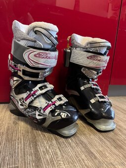 Lyžáky Technica se systémem vyhřívání - 7