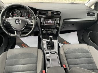 Volkswagen Golf 2,0 TDi HIGHLINE - 7
