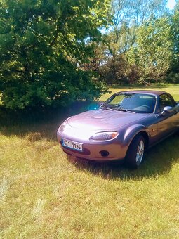 Mazda MX-5 roadster - 7