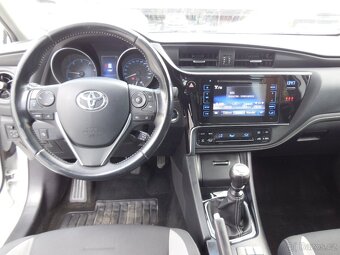 Prodám Toyotu Auris 1.4 D-4D RV-04/2018 Naj-102tis km - 7