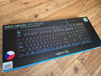 Mechanická klávesnice Logitech G810 Orion Spectrum - 7