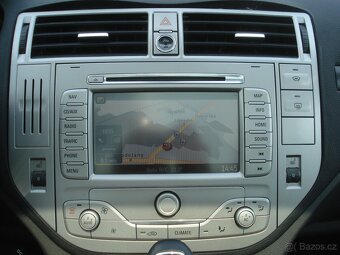 Ford Kuga 2.0TDCi 4x4 NAVI AUT - 7