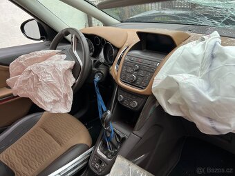 Opel Zafira Tourer 2.0 Cdti/121 kw 7 míst - 7