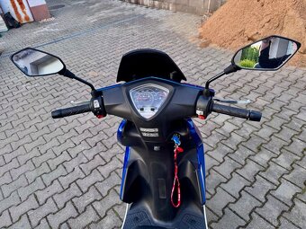 Kymco Super 8 125 NÍZKÝ NÁJEZD - 7
