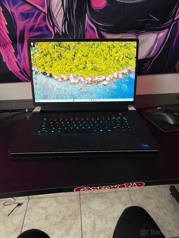 Herní notebook alienware - 7