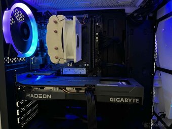 Ryzen 5600g/Radeon RX6600/1TB M2/24GB - 7