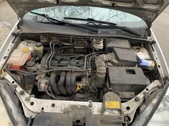 Ford fokus 1.6 - 7
