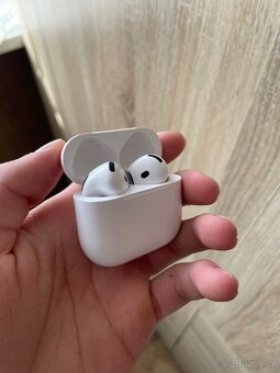 AirPods 4 s ANC - 7