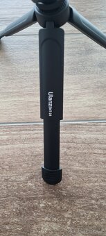 LED světlo na focení a natáčení s mini tripodem Vijim - 7