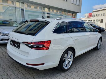 Škoda Superb iV Combi 1.4TSI 160kW DSG Style Matrix Ambient - 7