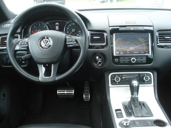 Volkswagen Touareg 3.0 TDi PANORAMA NAVI 176 KW - 7