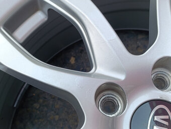 5x114,3 Kia Sportage / Sorento 7Jx17" ET47 alu disky - 7