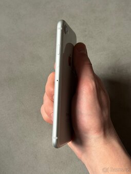 iPhone 8 64 gb stav A - 7