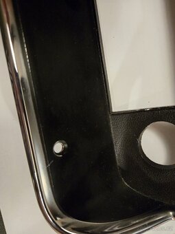 67 68 Ford Mustang - rámeček autorádia - 7