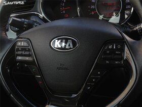 Kia Ceed 1.6 GDI 99kW hatchback benzin 2016 letní+zimní pneu - 7