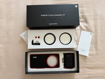 Xiaomi 15 Ultra 16/512 GB, barva Silver Chrome + fotokit - 7