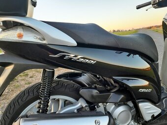 Honda SH 300i - 7