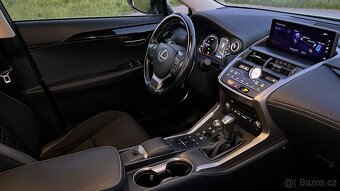 Lexus NX300h Hybrid m.2021 Perleť Navi Kamera Automat - 7