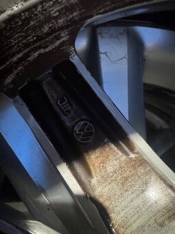 Orig.ALU kola Vw 235/45R17 Letní pneu - 7