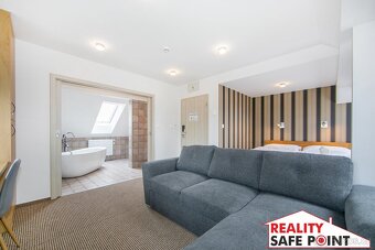Prodej hotelu - Dobřany, ev.č. 00617 - 7