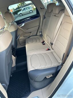 Volkswagen Touareg 3.0 TDI 210 kW, najeto 70 tis. Km, 10/10 - 7