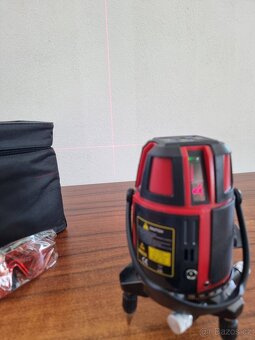 Prodám nový křížový laser HILDA s červeným paprskem - 7