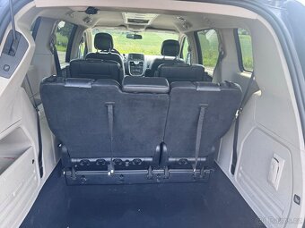 Chrysler Town Country 3,6 RT DVD Stown Kůže 2014 - 7