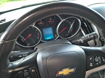 Chevrolet Cruze kombi 1.4 turbo 103 kW - 7