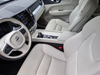 Volvo XC 60  B4 Momentum Pro 2WD rok 2021 - 7