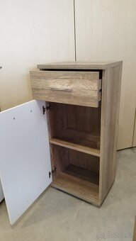 Koupelnová skřínka - 7