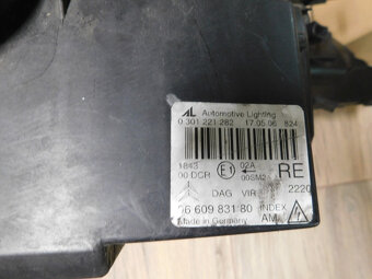 Citroen C6 pravé predné svetlo Bixenon rok 2007 - 7