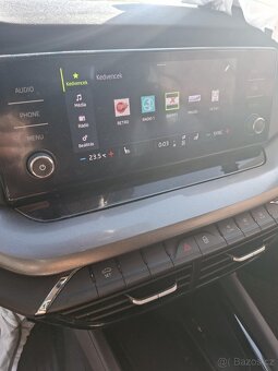 Rozpredám škoda Octavia 4 combi 2.0Tdi 110kw 2020 - 7