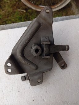 nahradni dily ČZ 175 - 7