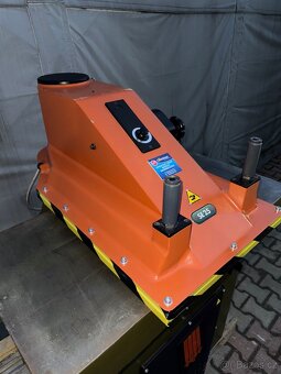 Atom SE25 vysekávací stroj Hydraulická řezačka Svit Sandt - 7