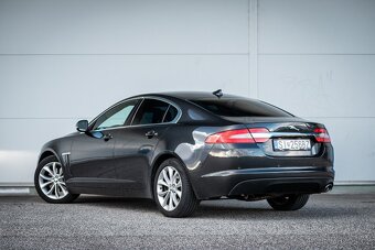 Jaguar XF 2.2 147kW Luxury - 7