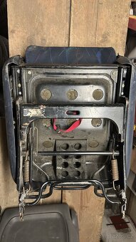 Zadní sedačky SAG za odvoz - 7