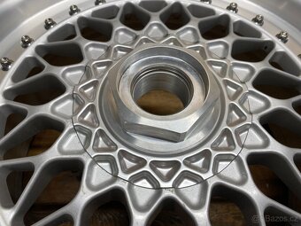 Predám stredové pukličky BBS RS 09.24.038 - 7